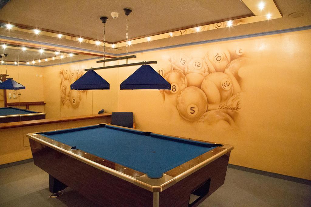 Hotel Reifenstein Kleinbartloff エクステリア 写真