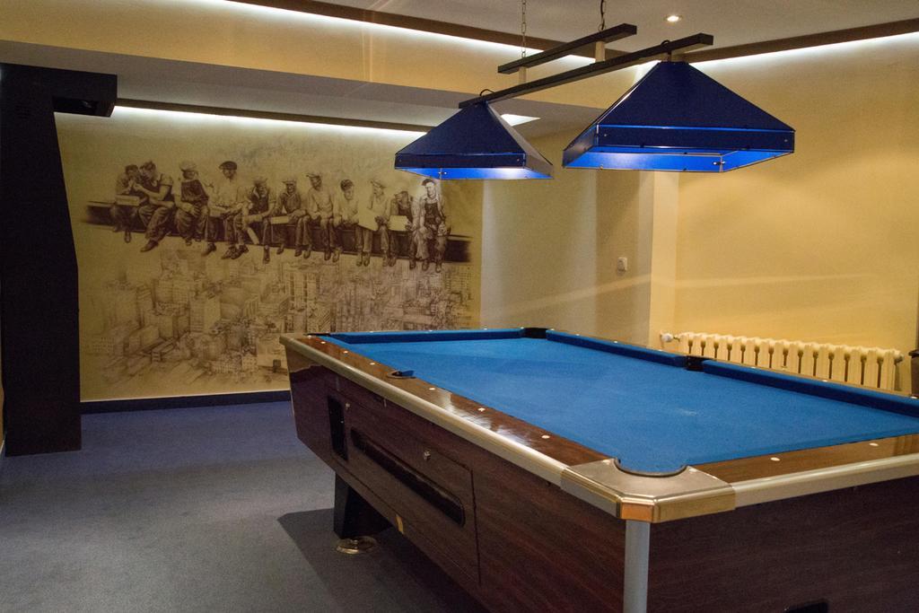 Hotel Reifenstein Kleinbartloff エクステリア 写真